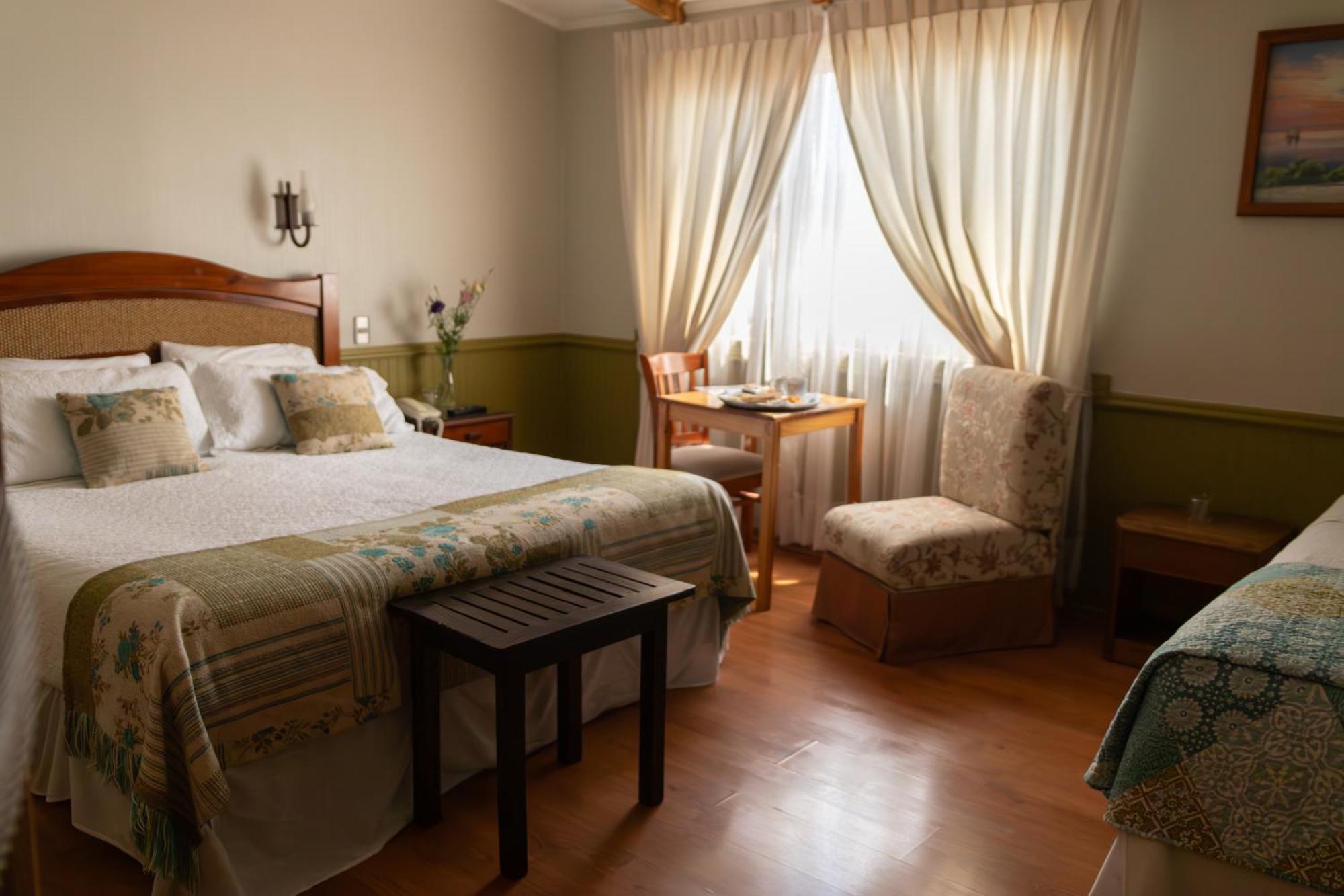 Hotel Di Torlaschi Вальдивия Экстерьер фото